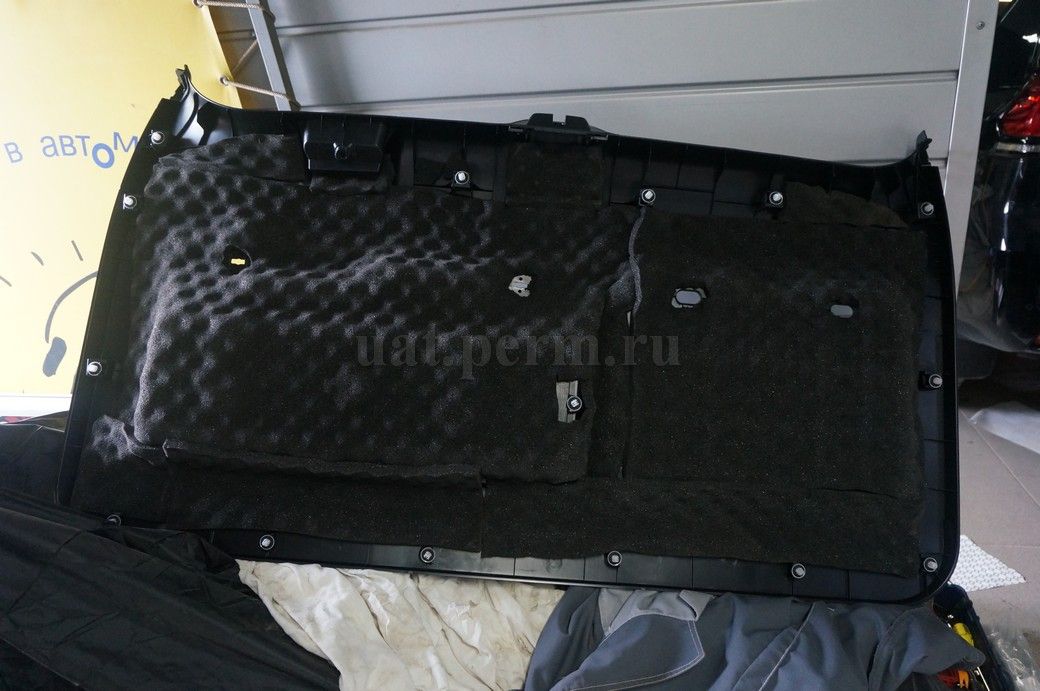 Toyota Land Cruiser Prado - шумоизоляция