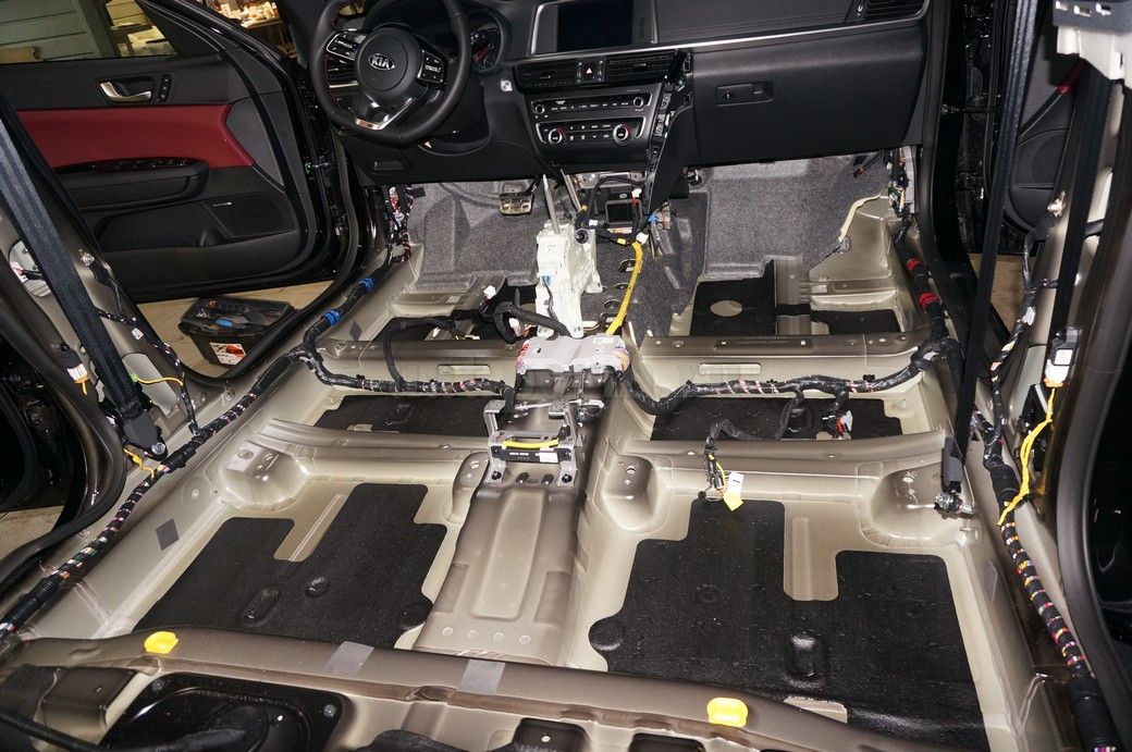 Kia Optima - шумоизоляция пола