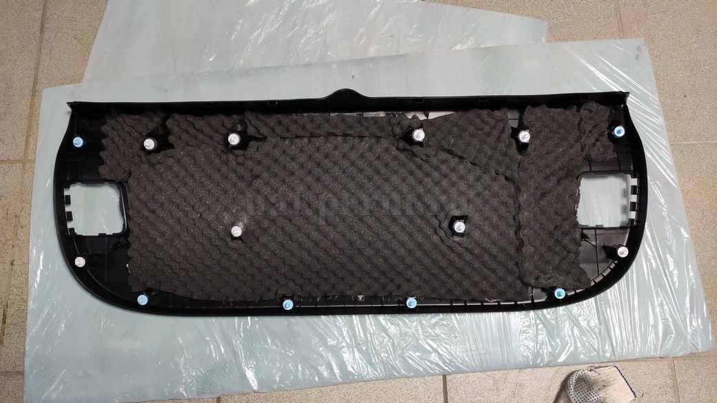 Шумоизоляция крышки багажника KIA RIO X