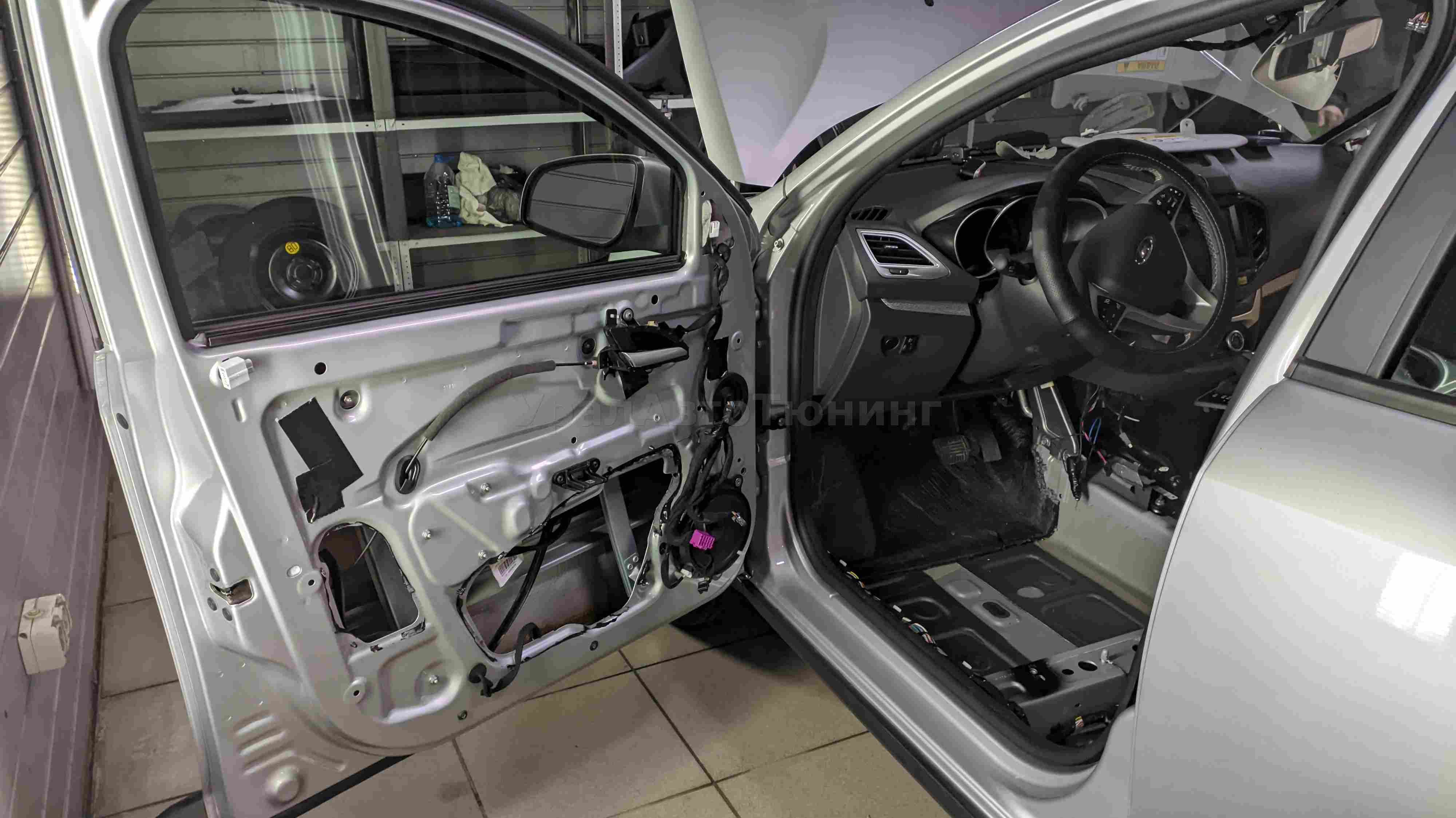 Шумоизоляция дверей Lada Vesta