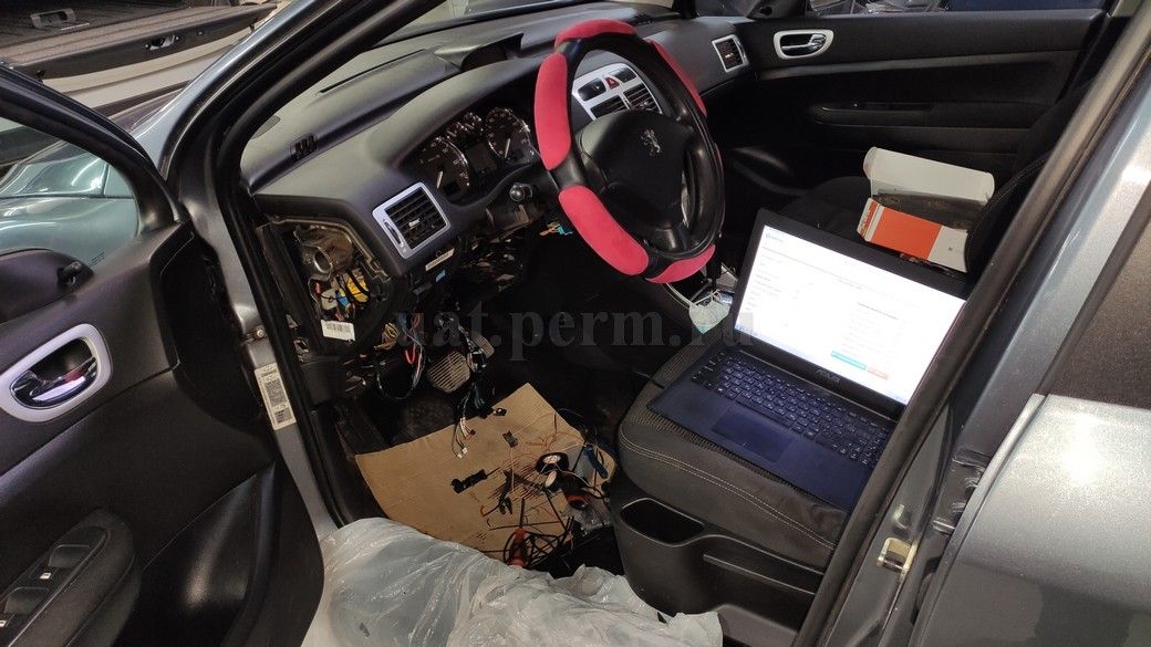 Peugeot 307 - установка автосигнализации StarLine A93