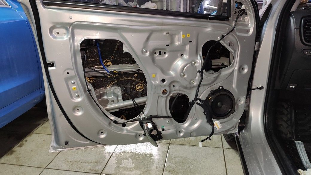 KIA RIO X - шумоизоляция дверей