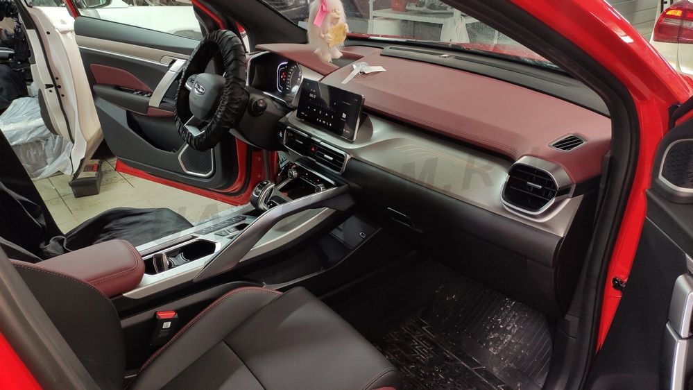 Установка автосигнализации StarLine S96 (v.2) на Geely Coolray