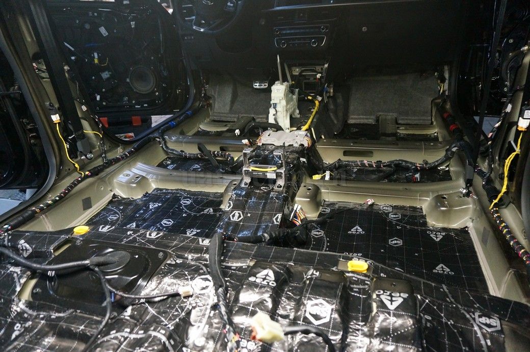 Kia Optima - шумоизоляция пола