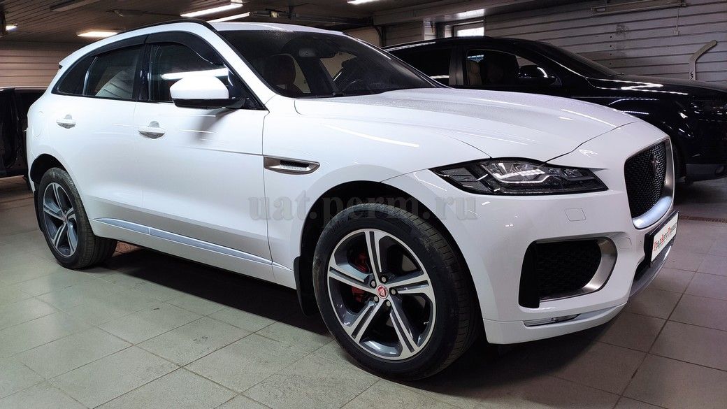 Установка автосигнализации Pandect X-1800L на Jaguar F-Pace