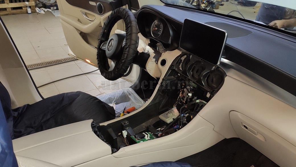 Установка автосигнализации StarLine S96 (v.2) на Mercedes GL C250