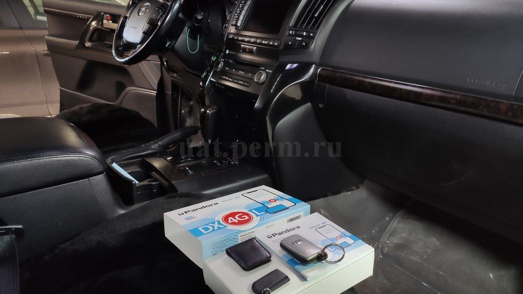 Установка автосигнализации Pandora DX-4GL на Toyota Land Cruiser 200