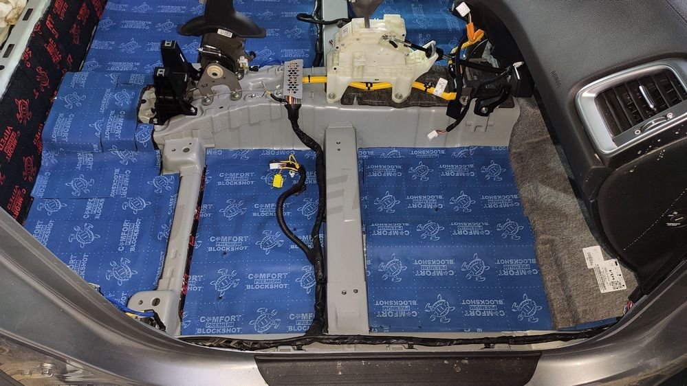 Шумоизоляция пола KIA Ceed