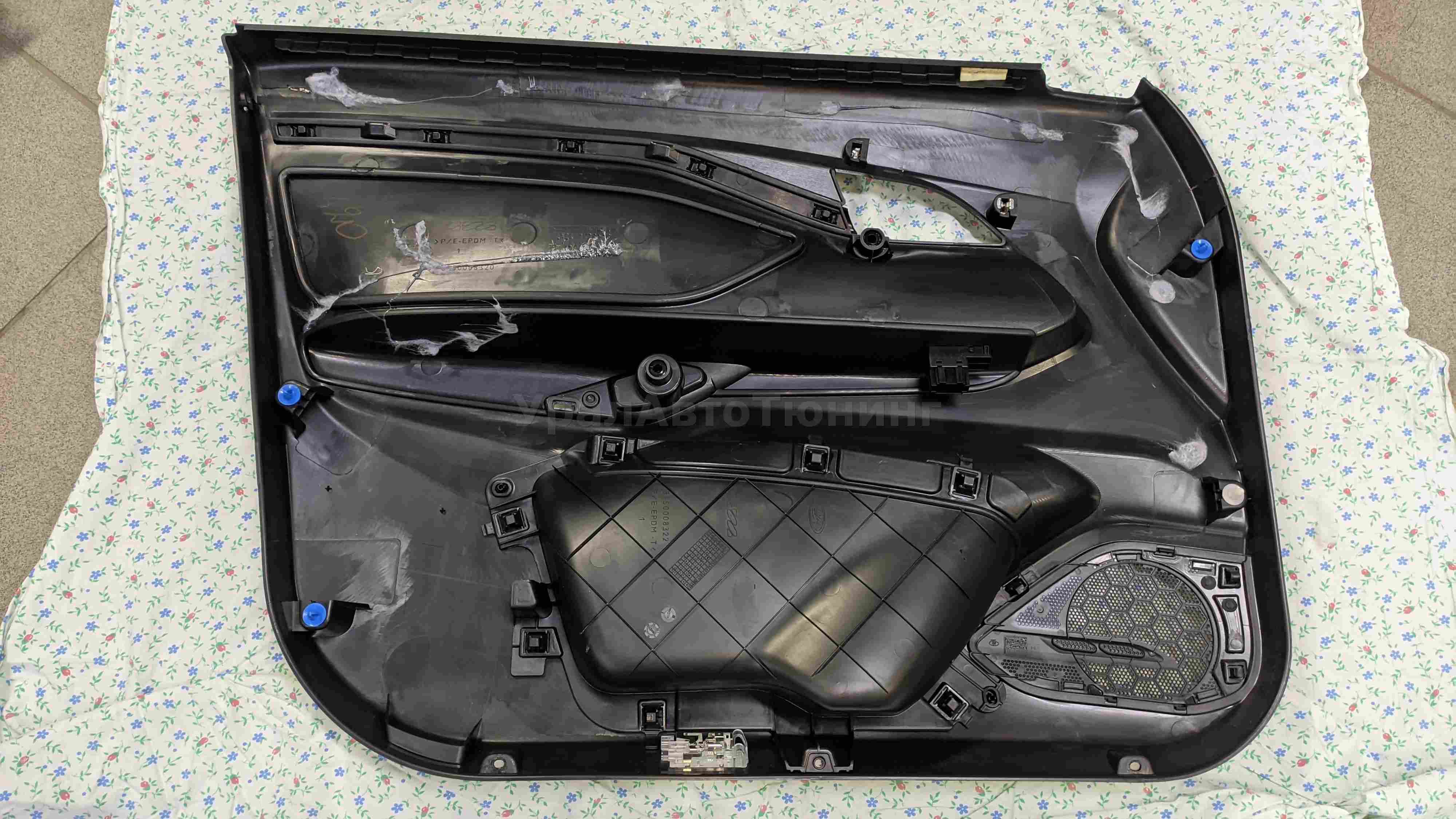 Шумоизоляция дверей Lada Vesta