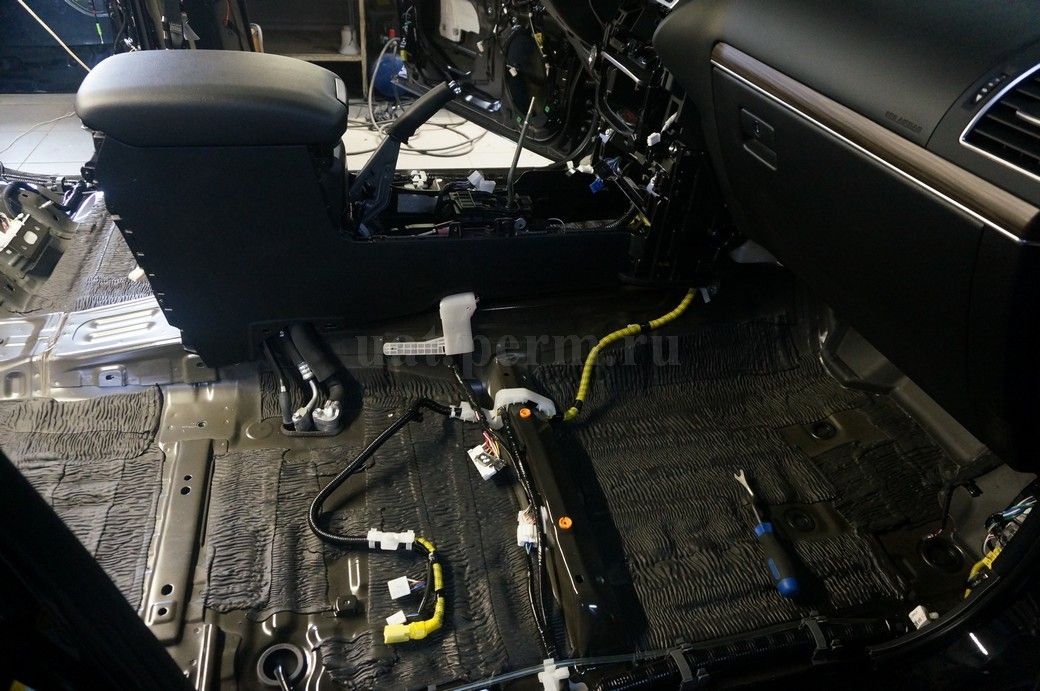 Toyota Land Cruiser Prado - шумоизоляция