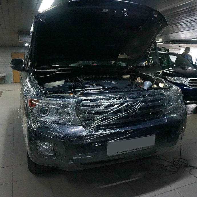 Toyota Land Cruiser 200 - Установка охранного комплекса