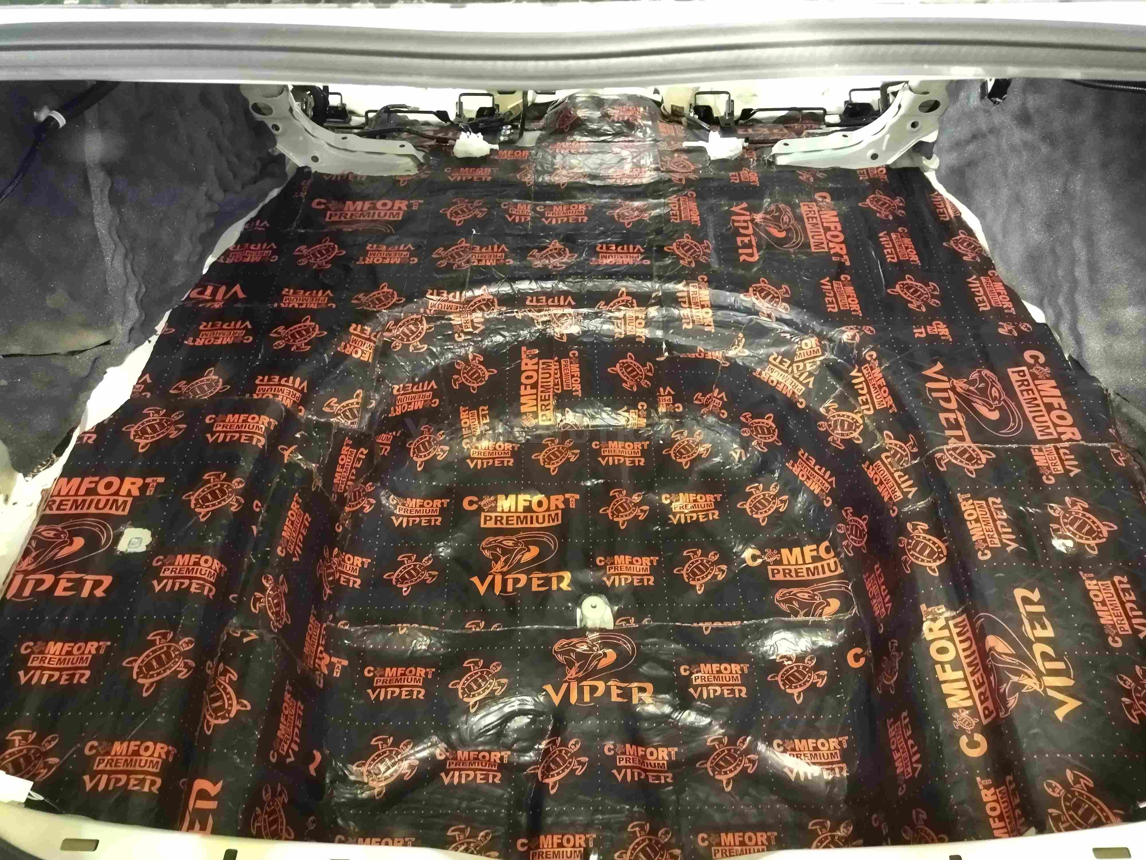 Шумоизоляция багажника Toyota Camry