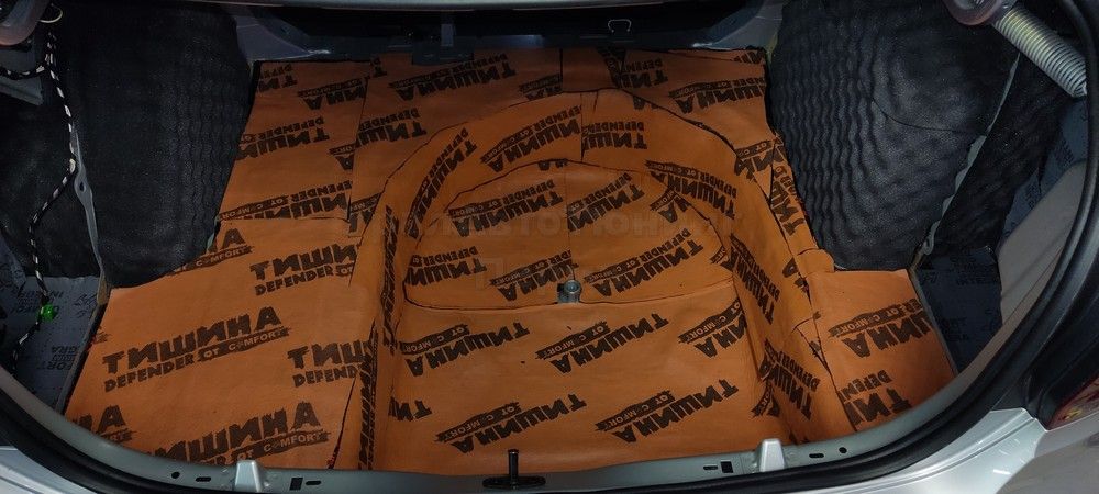 Шумоизоляция багажника VW Polo