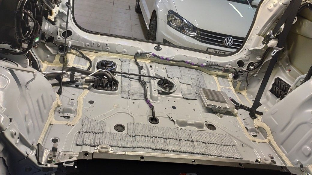 Toyota Highlander (XU60) - шумоизоляция багажника