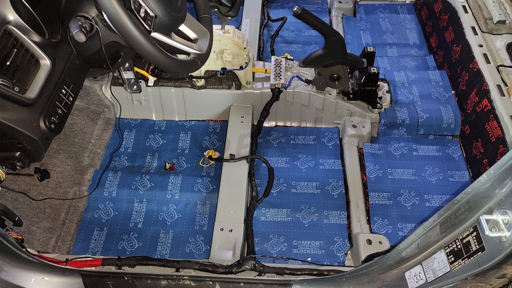 Шумоизоляция пола KIA Ceed