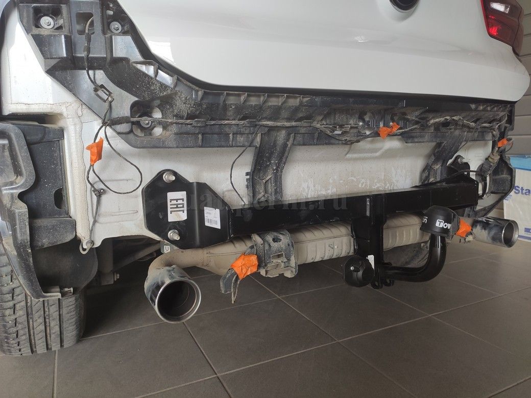 BMW X2 - установка фаркопа