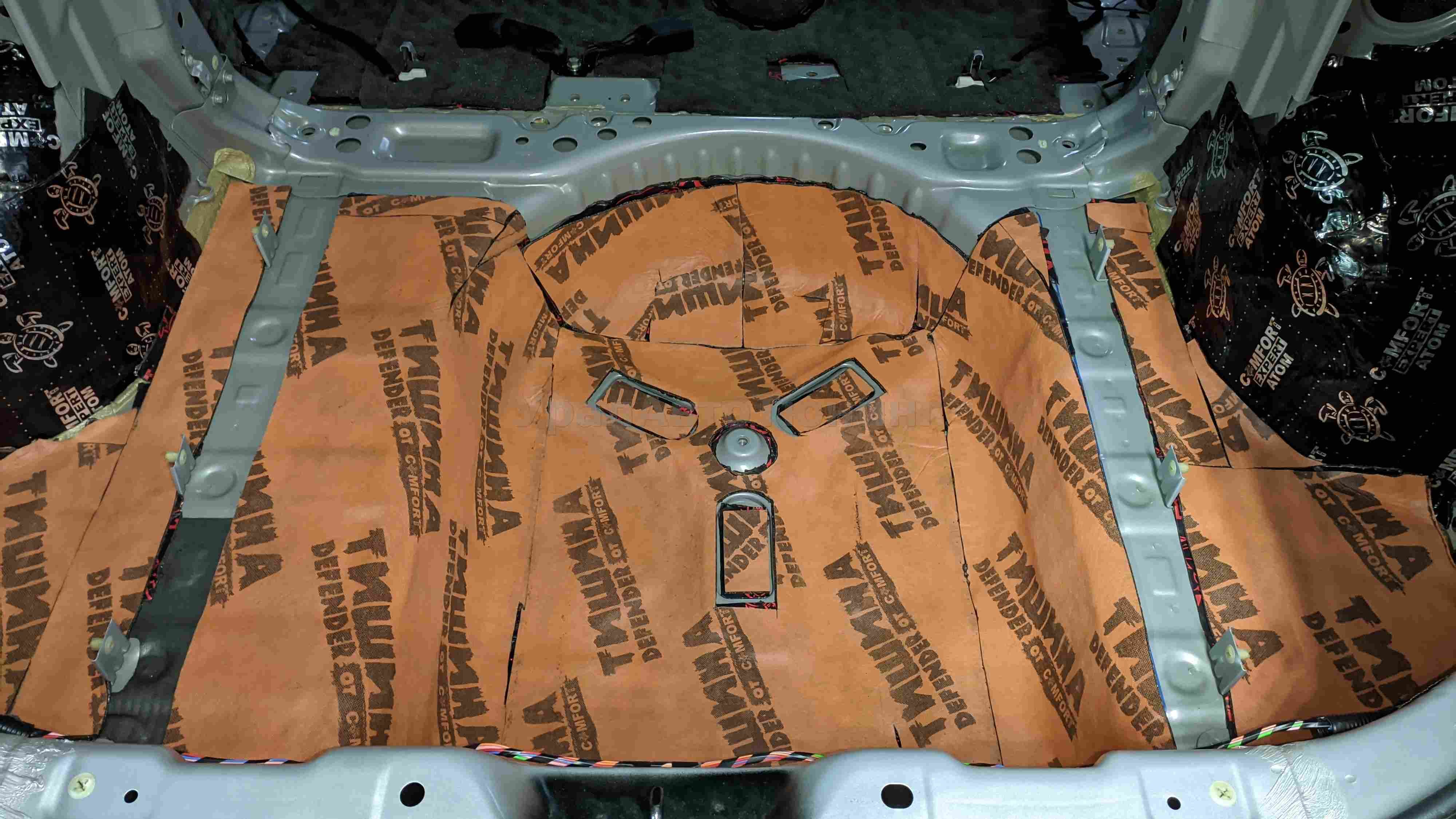 Шумоизоляция багажника Lada Vesta