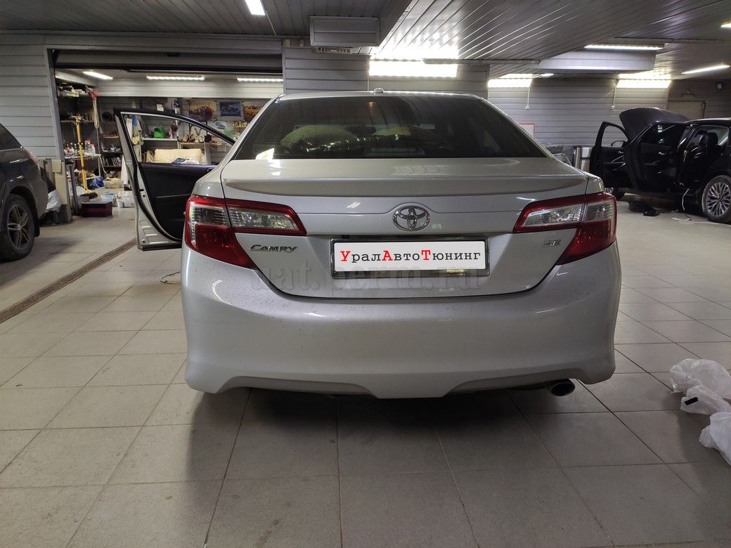 Toyota Camry - установка автосигнализации StarLine E96