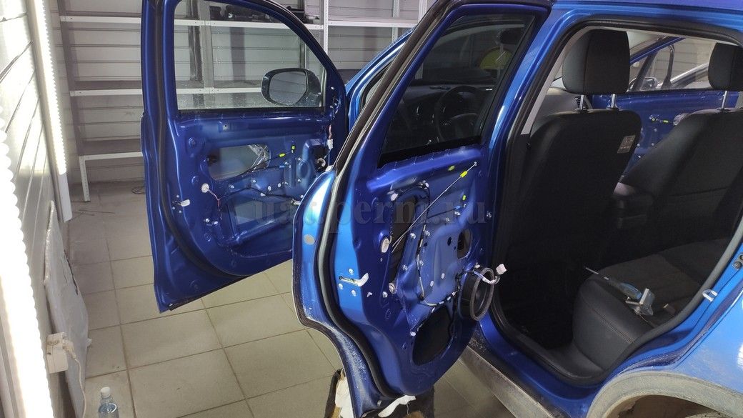 Шумоизоляция дверей Mitsubishi ASX