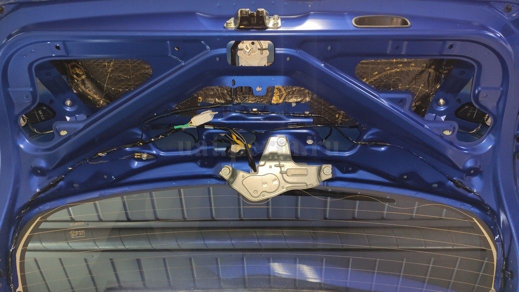 Шумоизоляция крышки багажника Mitsubishi ASX