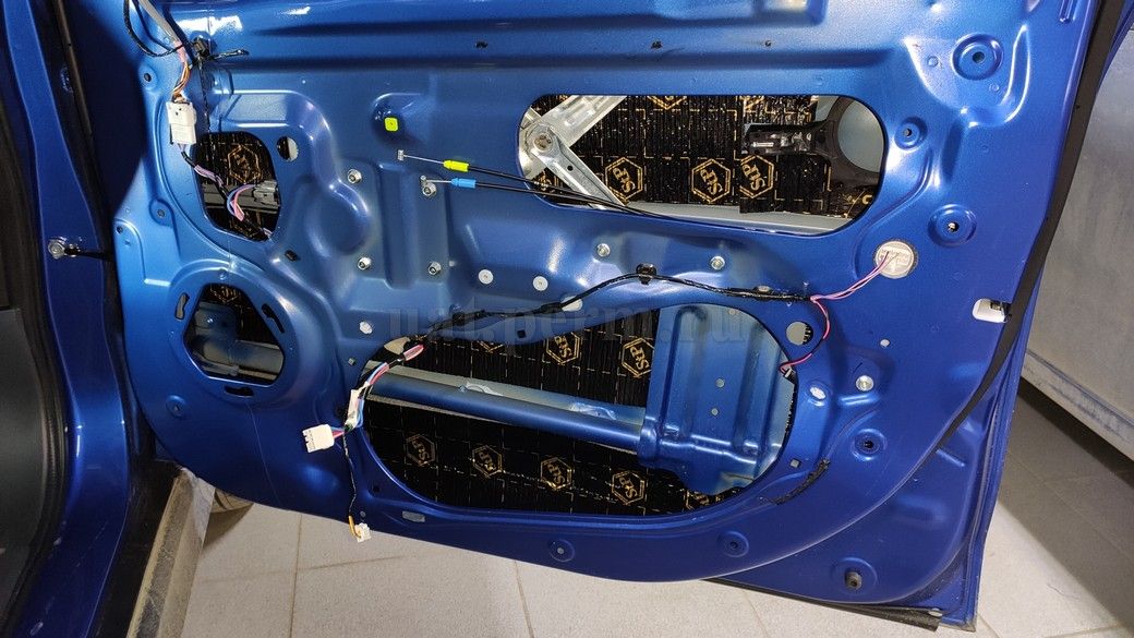 Шумоизоляция дверей Mitsubishi ASX