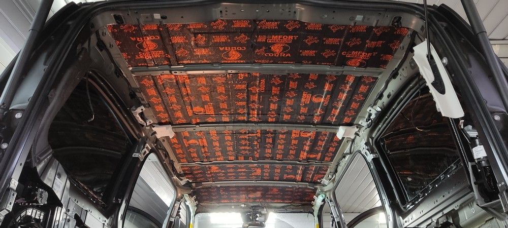 Шумоизоляция крыши Mercedes V250