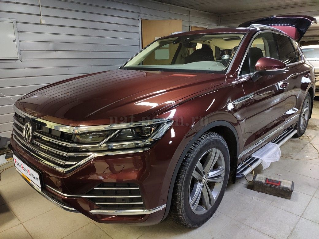 VW Touareg - установка автосигнализации Pandect X-1800BT