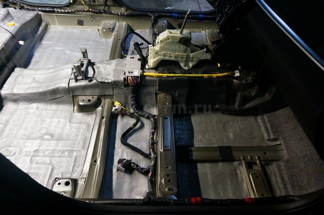 Kia Optima - шумоизоляция пола