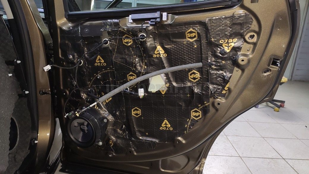 Шумоизоляция дверей Renault Arkana