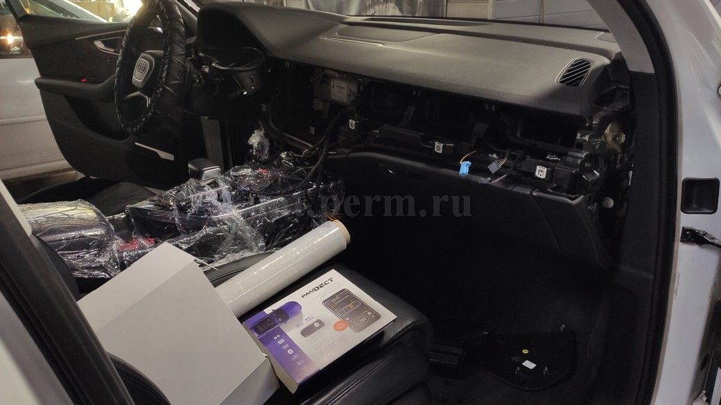 Audi Q7 - установка автосигнализации Pandect X-1800BT