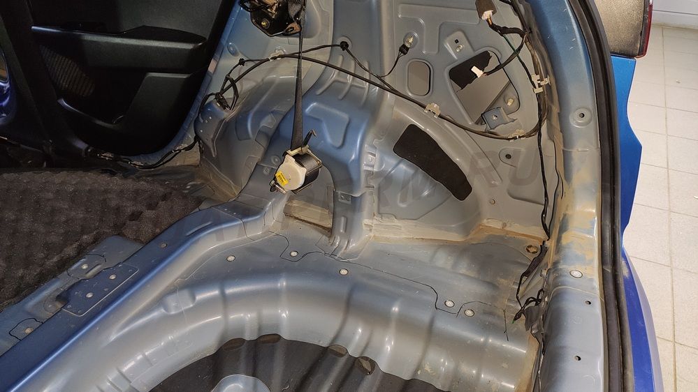 Шумоизоляция багажника Hyundai Creta
