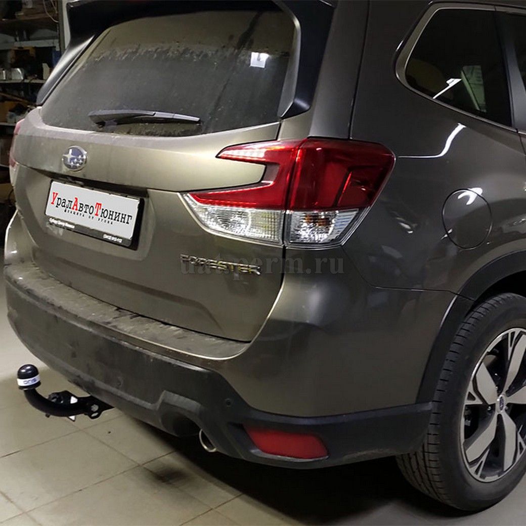 Установка фаркопа на Subaru Forester V