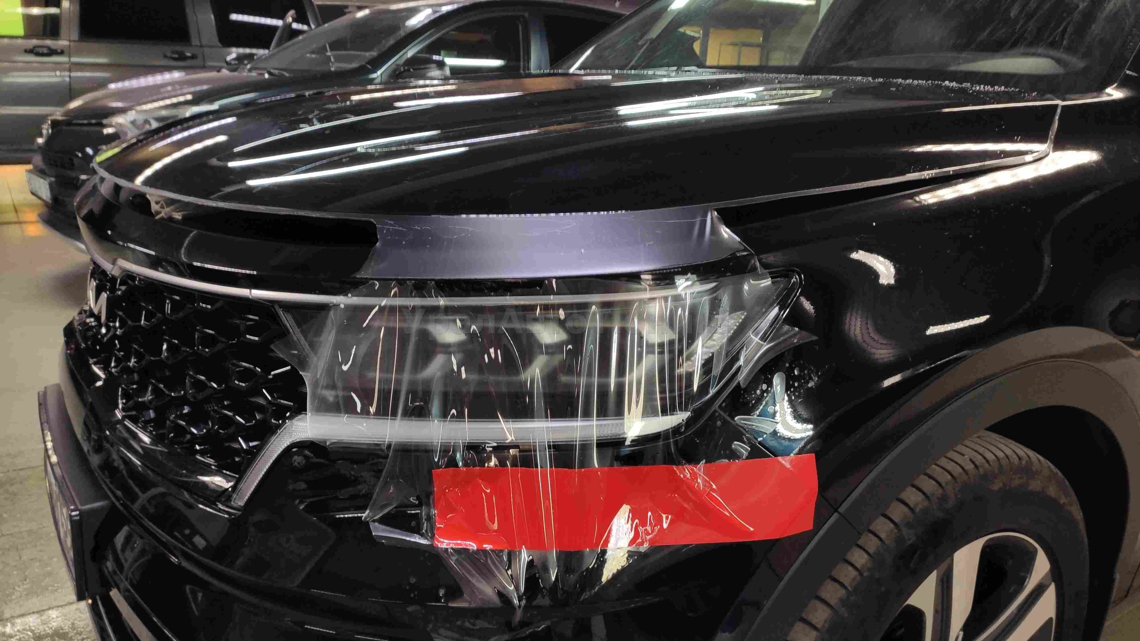 Оклейка антигравийной пленкой KIA Sorento