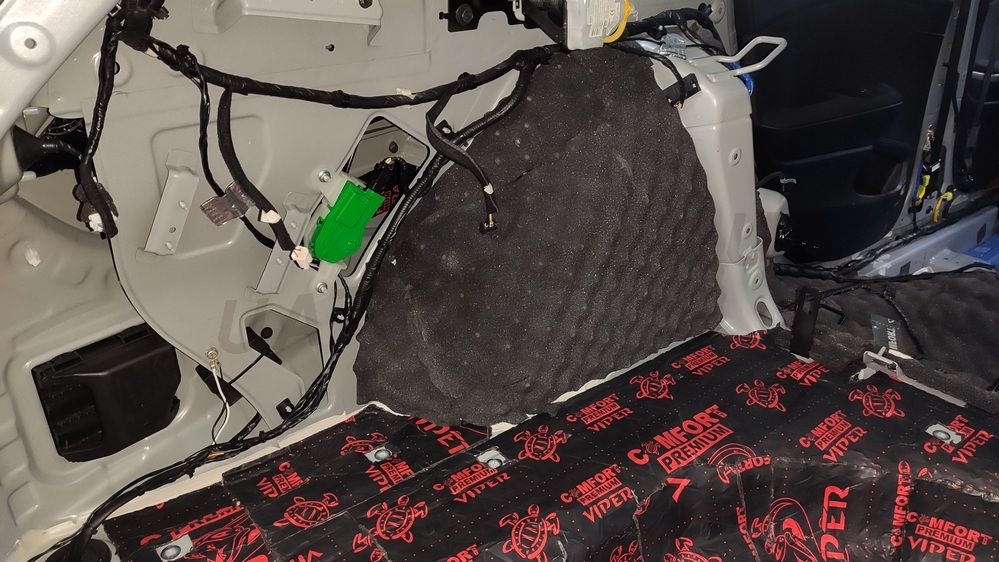 Шумоизоляция багажника KIA Ceed