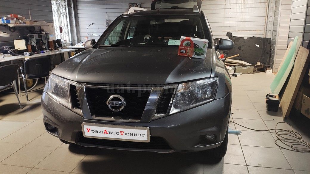 Nissan Terrano - установка автосигнализации StarLine E96