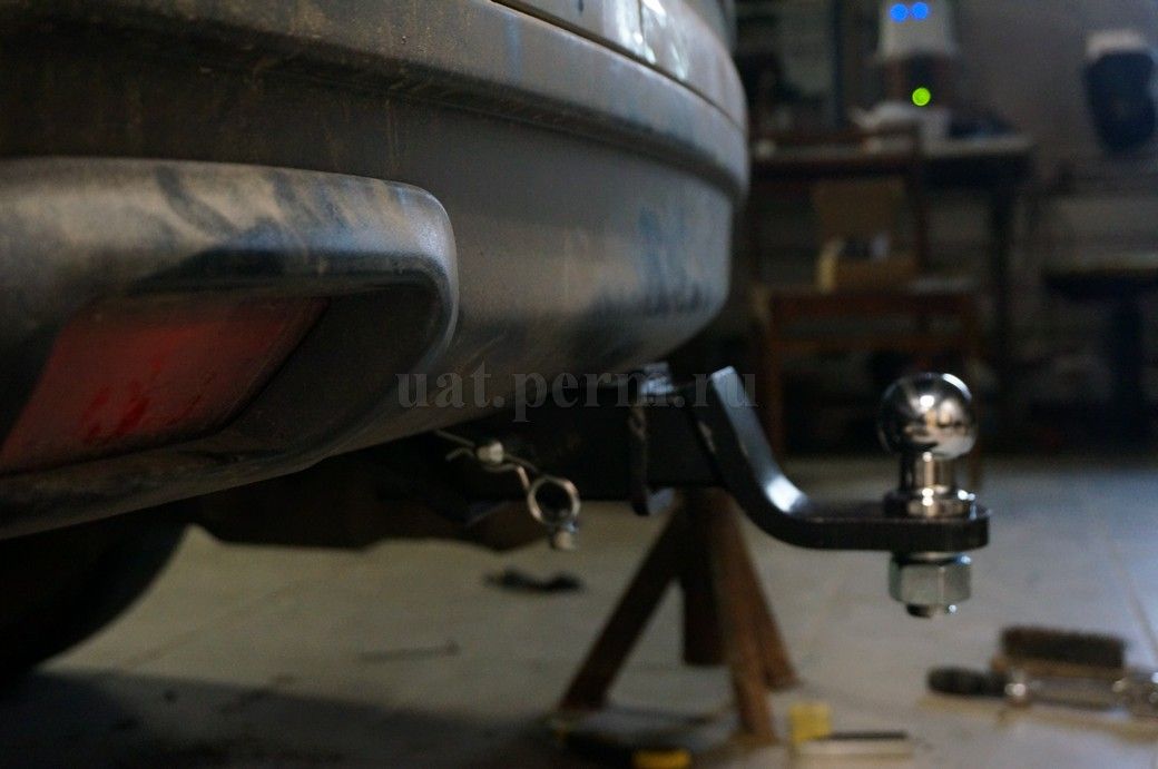 Установка фаркопа на Nissan Pathfinder
