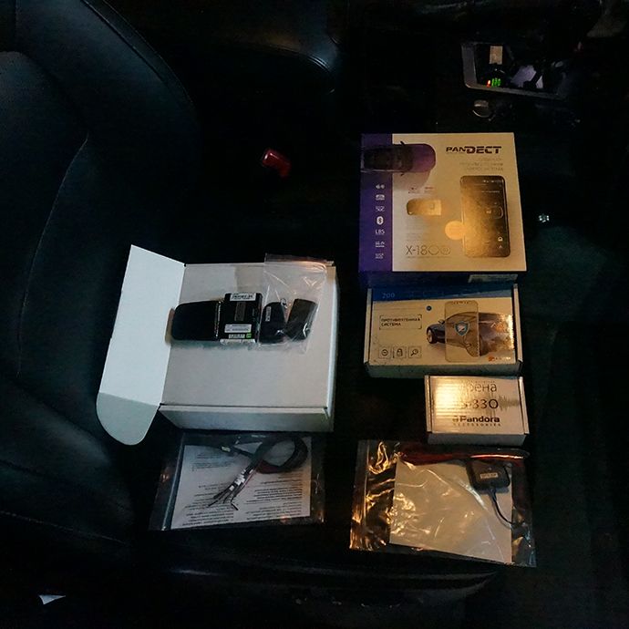 Toyota Land Cruiser 200 - Установка охранного комплекса