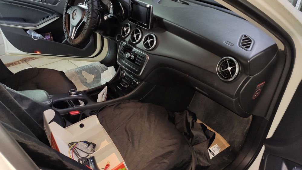 Установка автосигнализации StarLine S96 (v.2) на Mercedes GLA 25