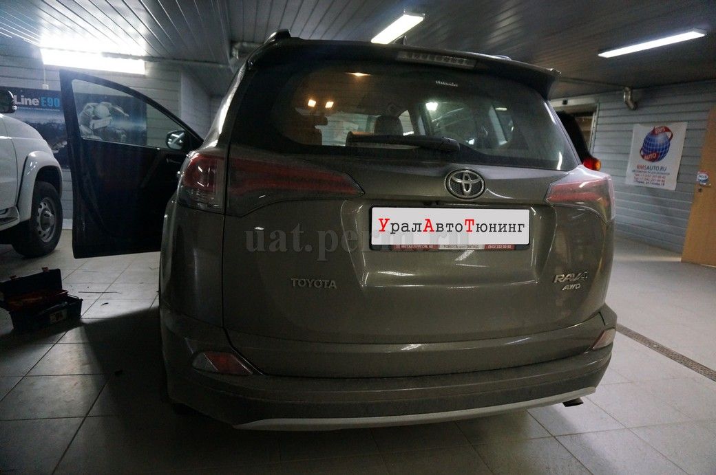 Toyota Rav-4 - установка автосигнализации Pandect X-3110