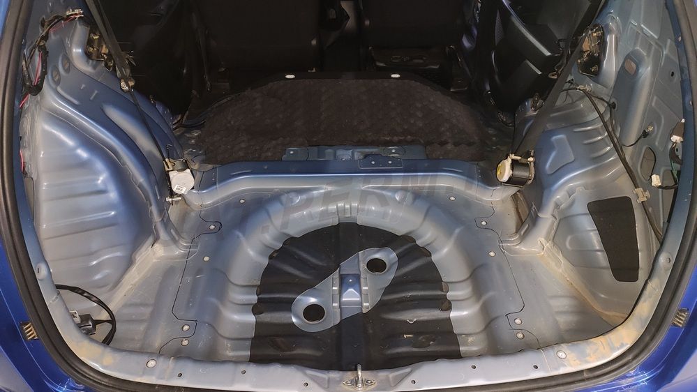Шумоизоляция багажника Hyundai Creta