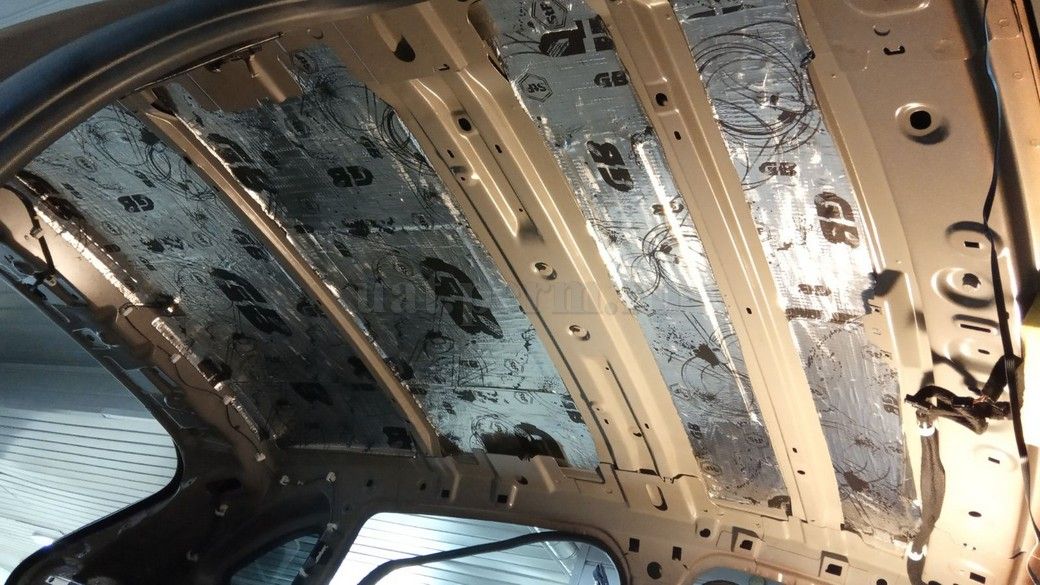 Lada X-Ray - шумоизоляция потолка