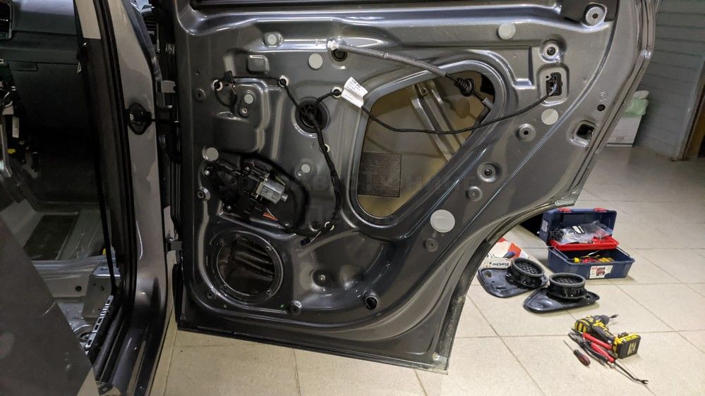 Шумоизоляция дверей Skoda Karoq