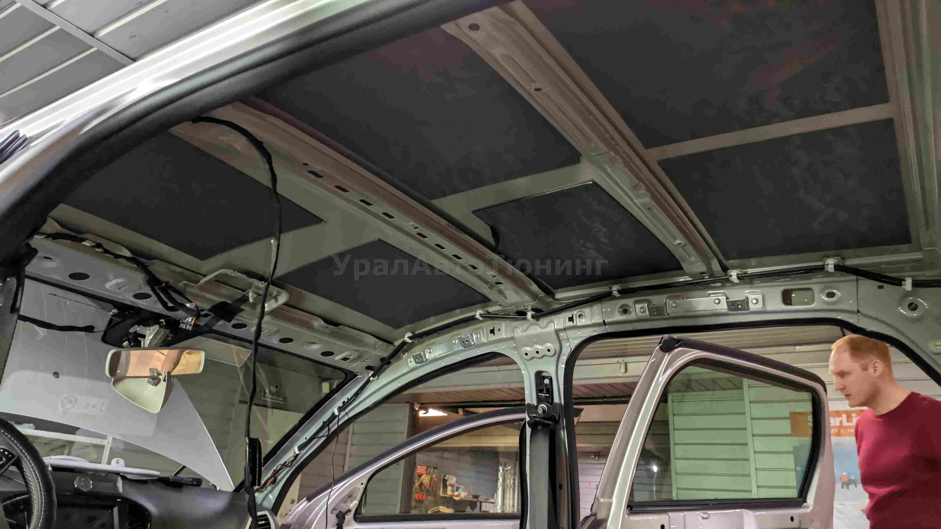 Шумоизоляция крыши Lada Vesta