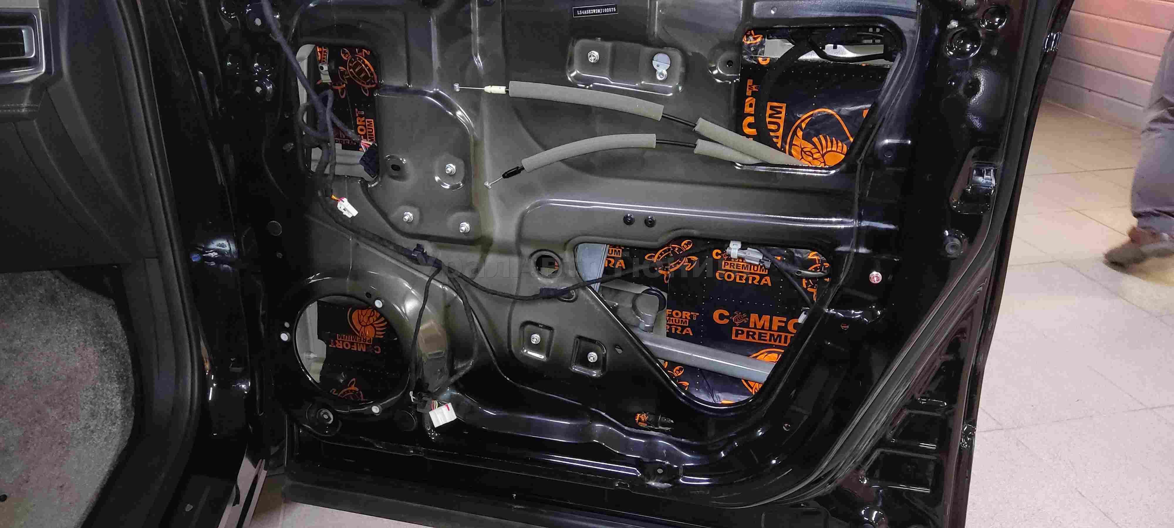 Шумоизоляция дверей Changan CX75