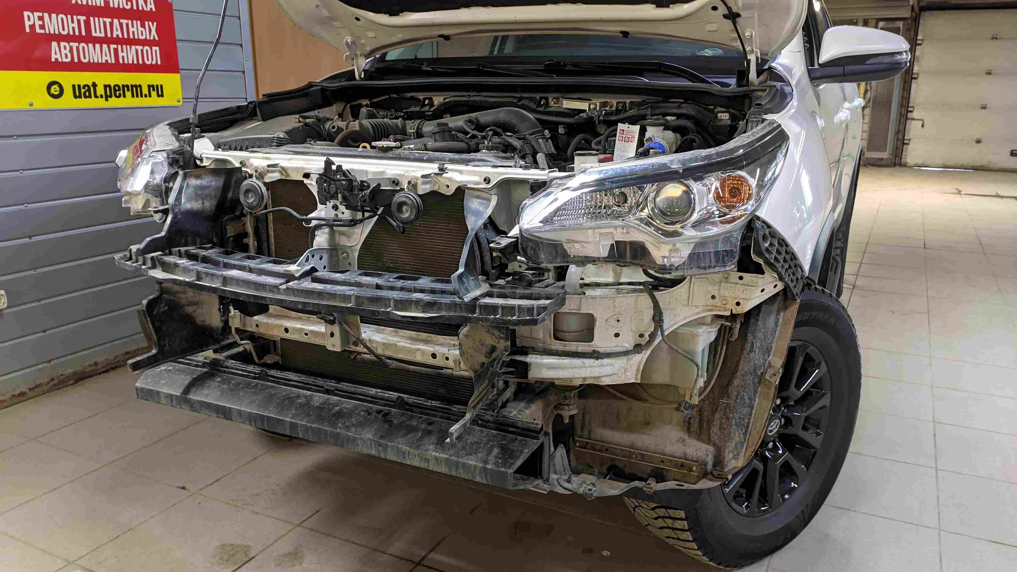 Установка защитной сетки в бампер Toyota Fortuner