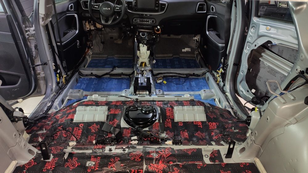 Шумоизоляция пола KIA Ceed