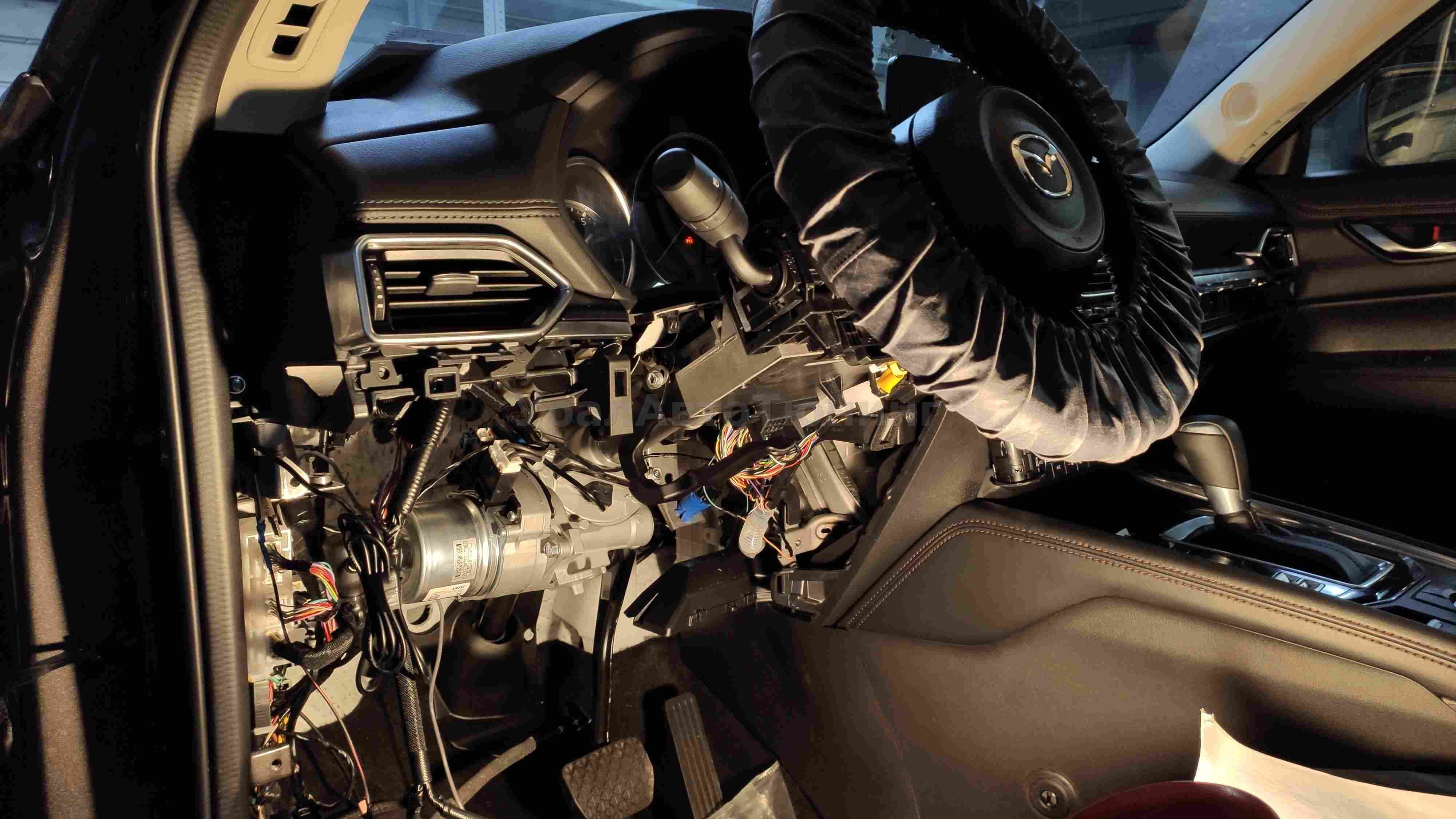 Установка автосигнализации StarLine E96 (v.2) на Mazda CX5