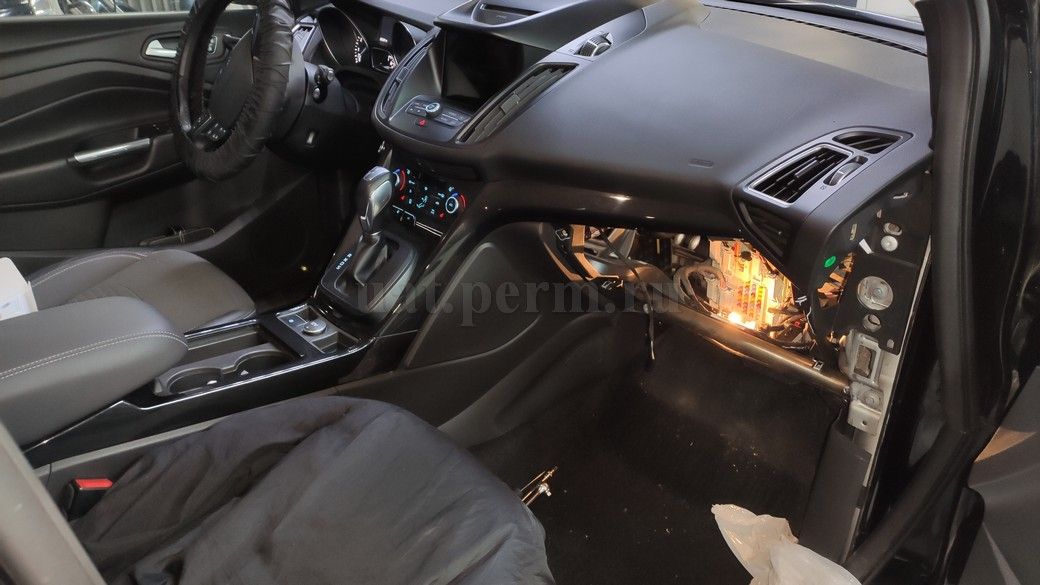 Установка автосигнализации StarLine S96 (v.2) на Ford Kuga