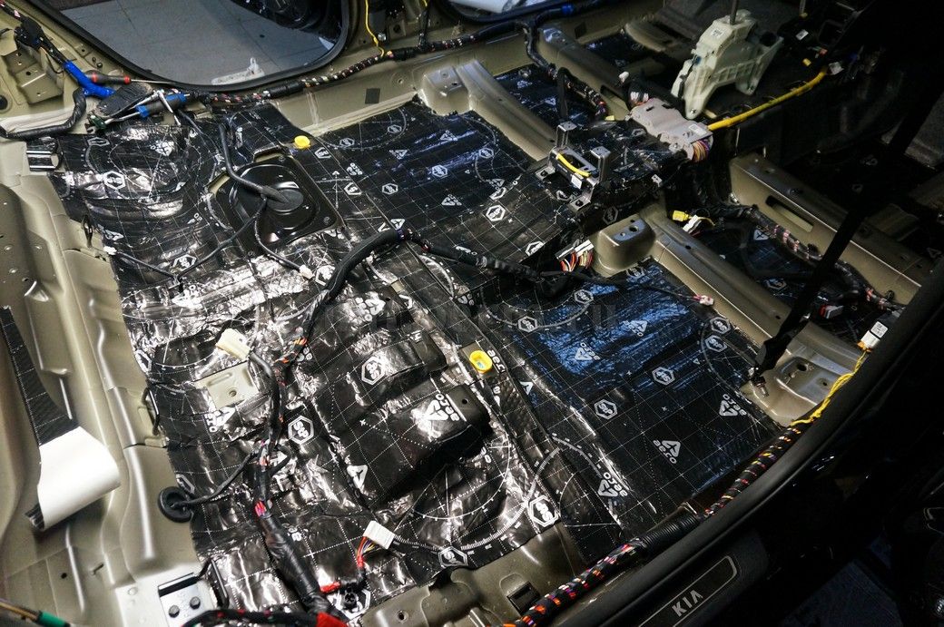 Kia Optima - шумоизоляция пола