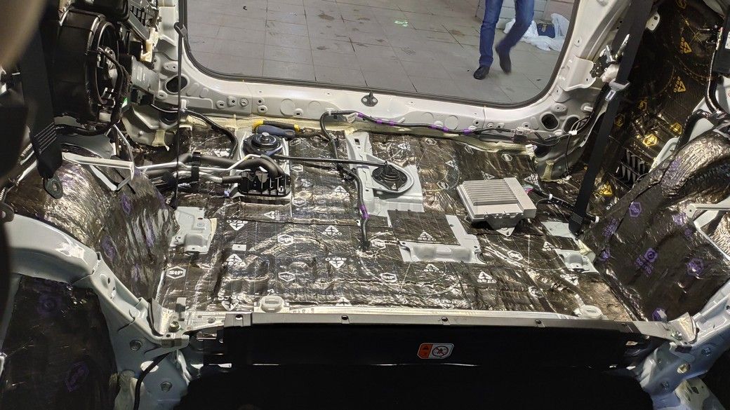 Toyota Highlander (XU60) - шумоизоляция багажника